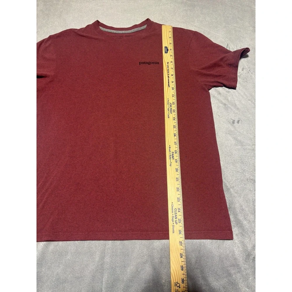 Patagonia Shirt Mens M Red Responsibili-Tee Logo Graphic 34880 Fitz Roy Horizons